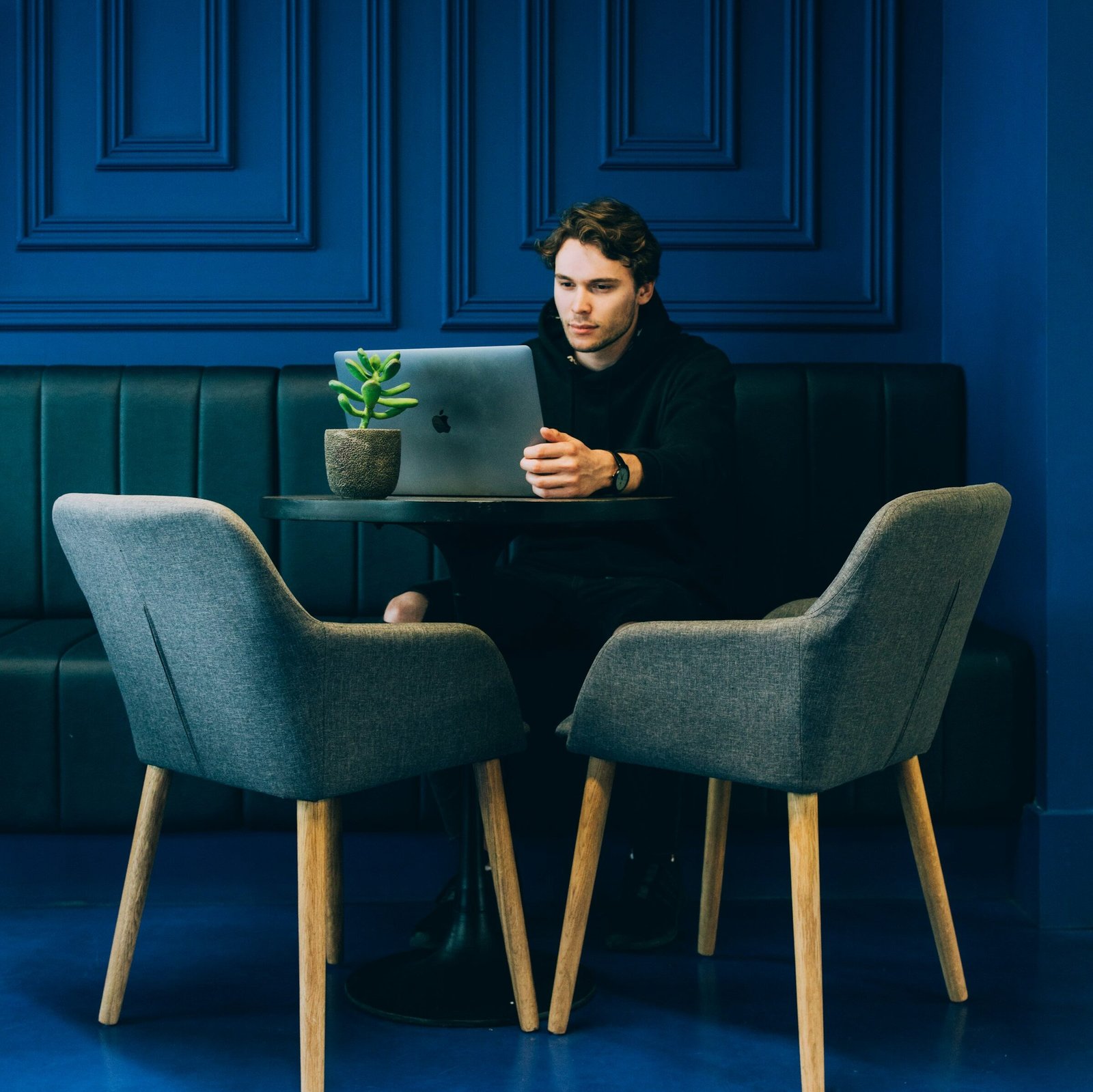 Bureau bleu